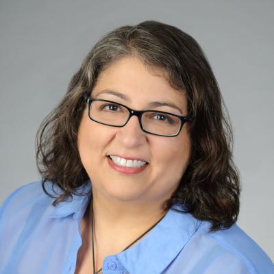 Laura L . Namy