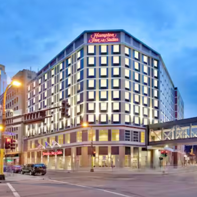 Hampton Inn & Suites Minneapolis Downtown