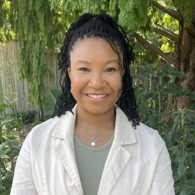 Briana Williams Headshot