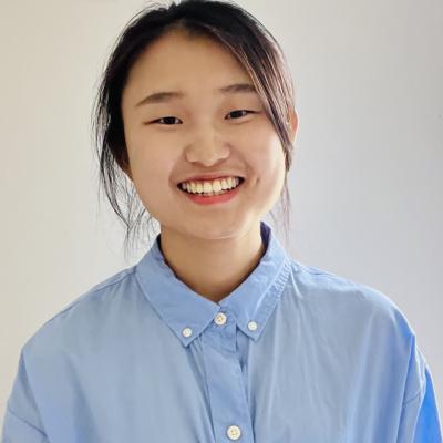 Qi Huang Headshot